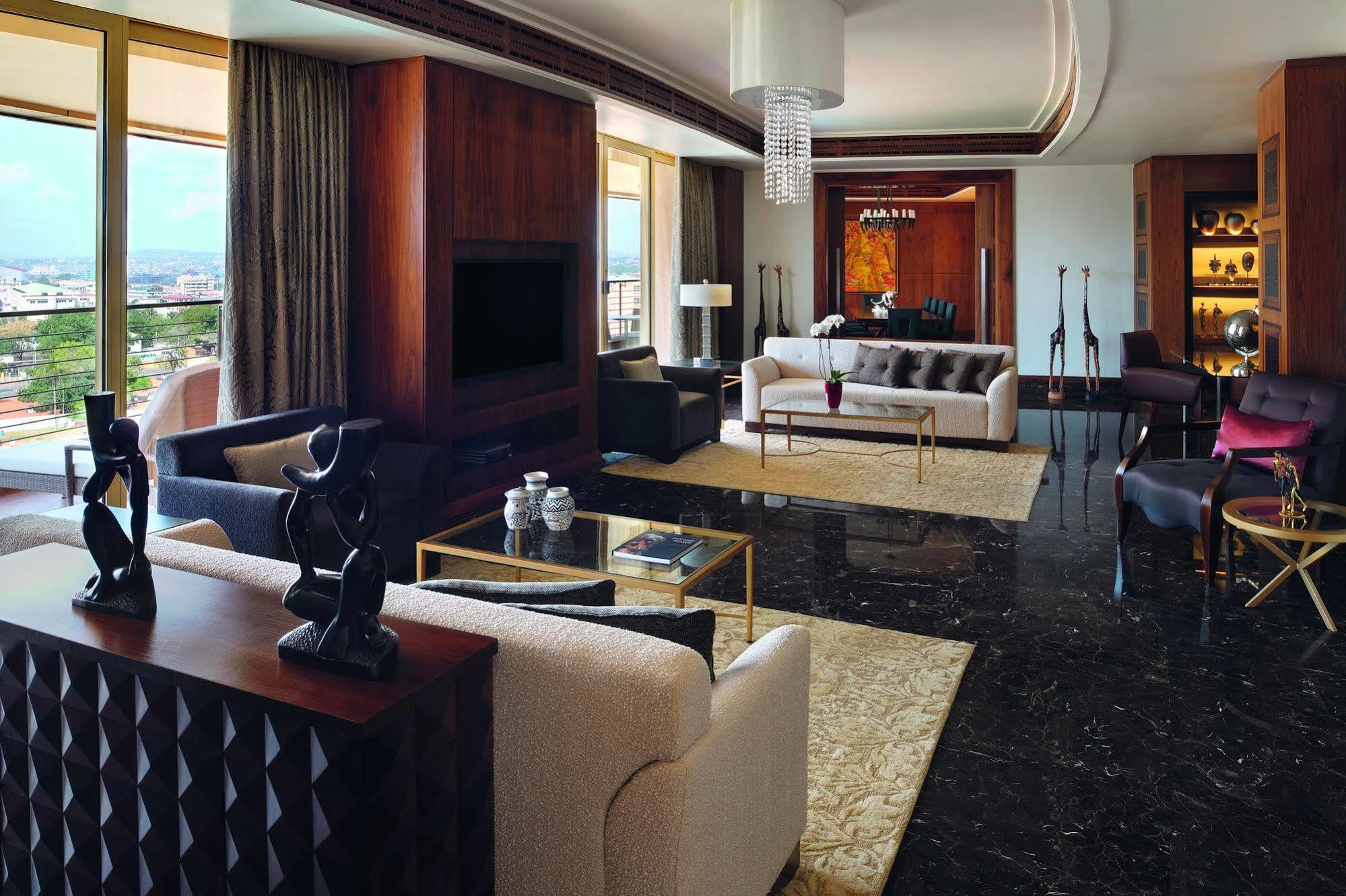 Moevenpick Ambassador Hotel Accra Exterior photo